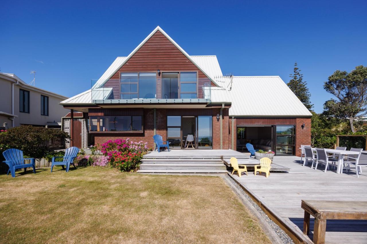 Absolute Beachfront Luxury Holiday home